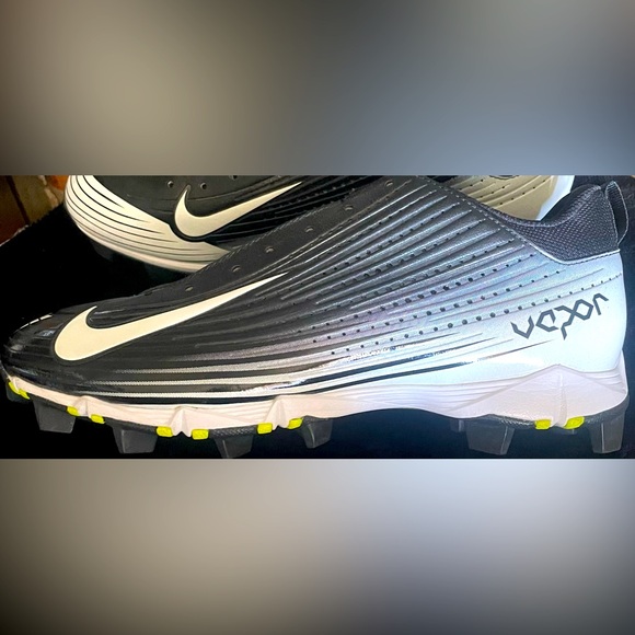 NIKE Vapor Cleats NEW Size 9.5 Black/White - Picture 2 of 5